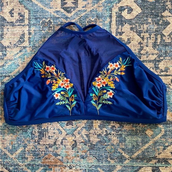 Time and Tru Navy blue embroidered swim suit top- Size 2X - Picture 1 of 4